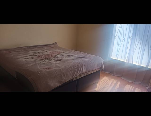 3 BEDROOM FREEHOLD FOR SALE IN VOSLOORUS